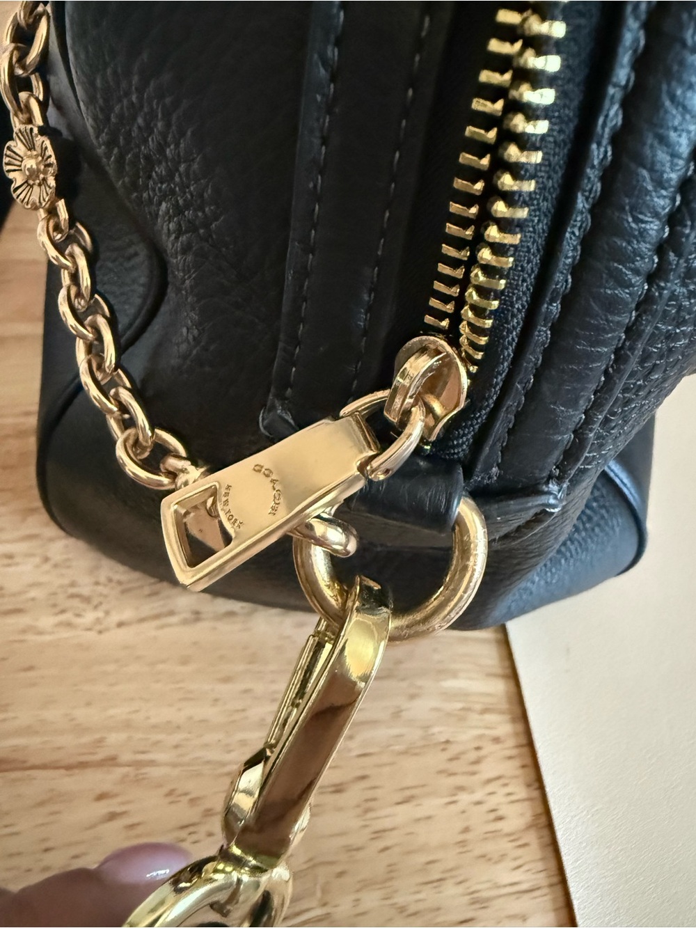 Coach Large Rowan Pebble Leather - Picture 5 of 9